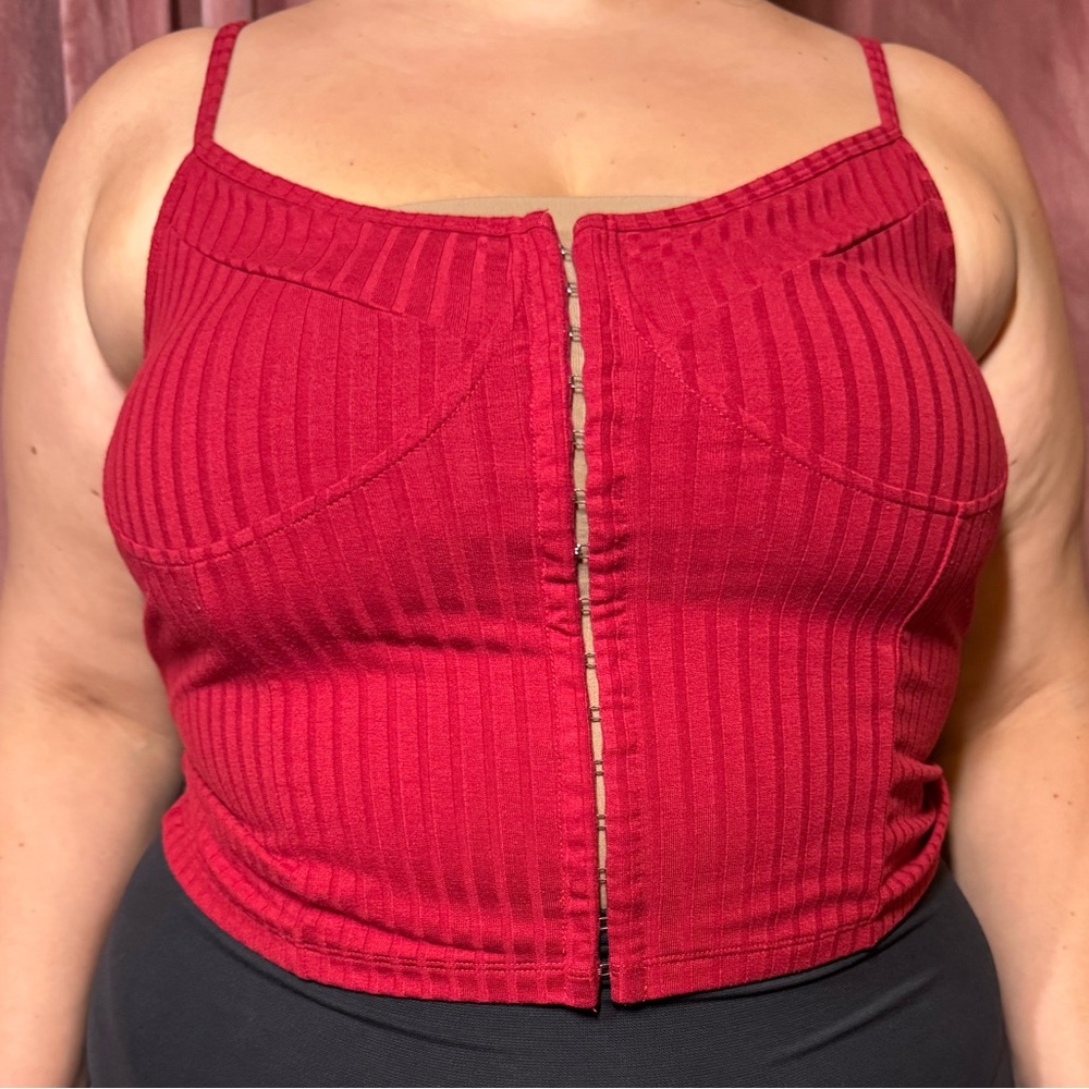 Red Ribbed Hook-&-Eye Cami Top